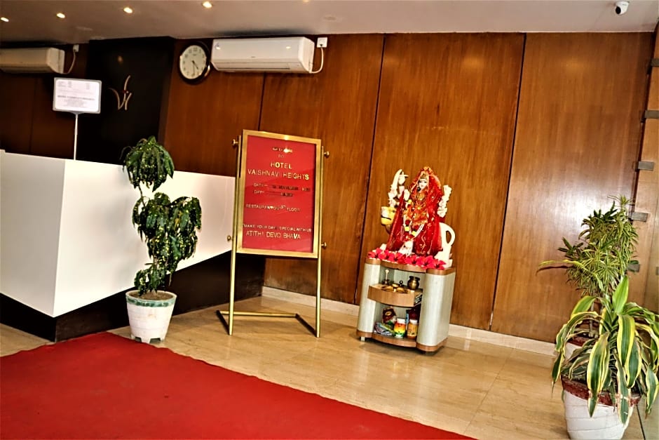 HOTEl VAISHNAVI HEIGHTS