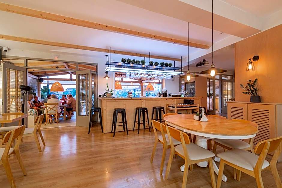 Alykes View Apartments