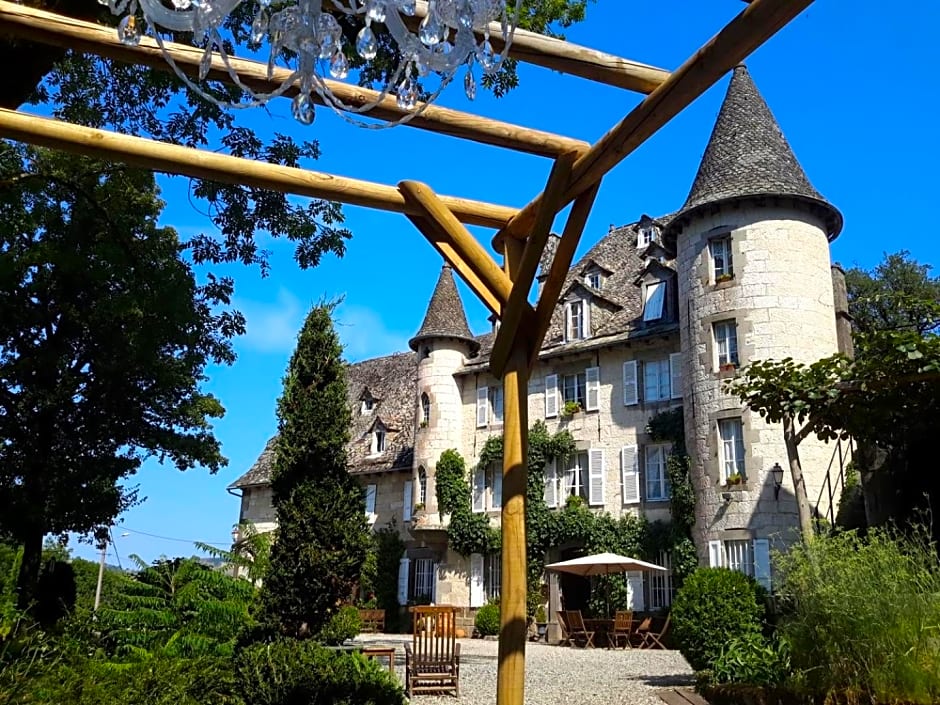 Chateau De Courbelimagne, Raulhac