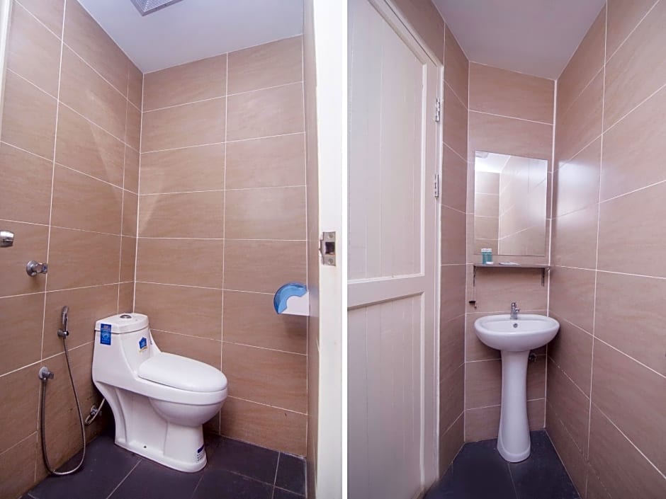 OYO 836 Mandurah Room & Cafe