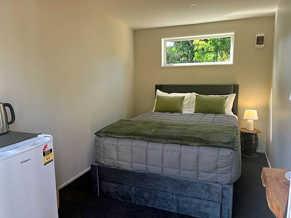 Global Village Travellers Lodge