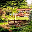 Azalea Garden Inn