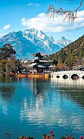 Lijiang Lize Graceland Artistic Suite Hotel