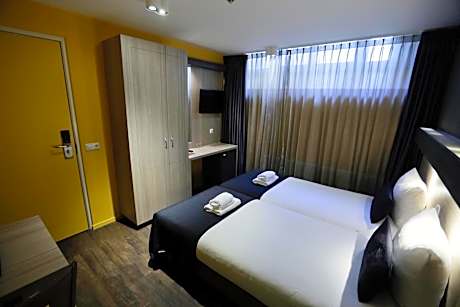 Basement Twin Room