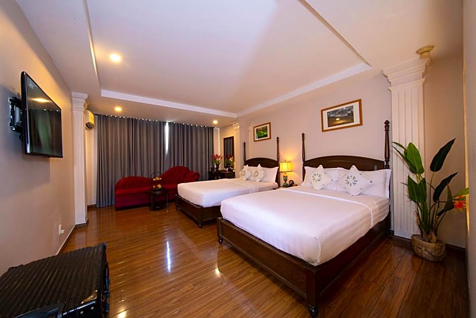 Photo 1 of 5 of Elegant Double Suite - Rooftop Sauna and Spa Bath