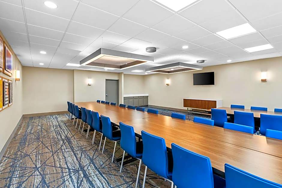 Holiday Inn Express Hotel & Suites Council Bluffs - Convention Center Area By IHG