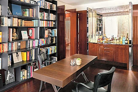 One-Bedroom Premium King Suite