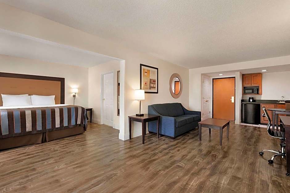 Wingate By Wyndham Montgomery