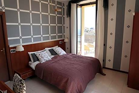 Double Room with Lake View