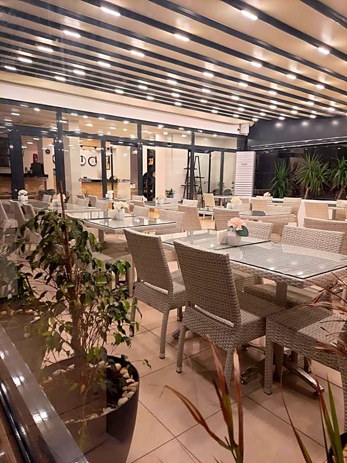 Alesta Seaside Residence