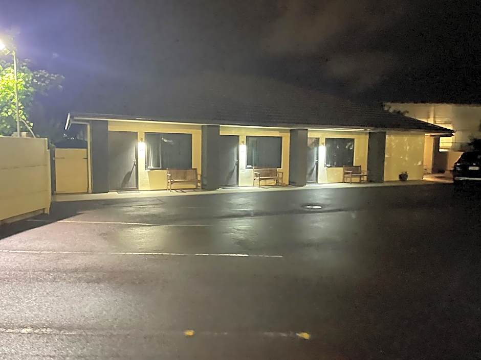 Kauri Court Motel and Apartments