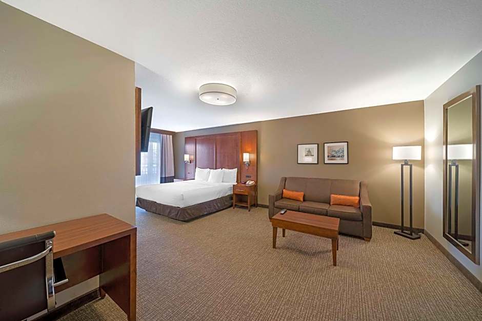 Comfort Suites Red Bluff Near I-5