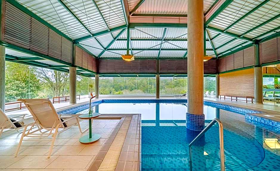 Almenat Embu das Artes Sao Paulo, Tapestry Collection