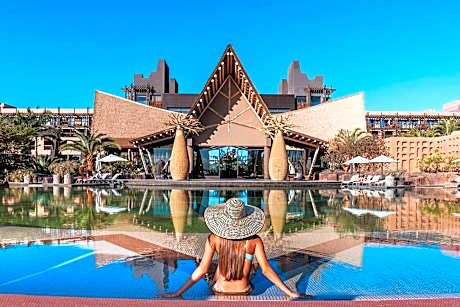 Lopesan Baobab Resort
