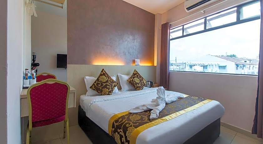 Top Garden Hotel