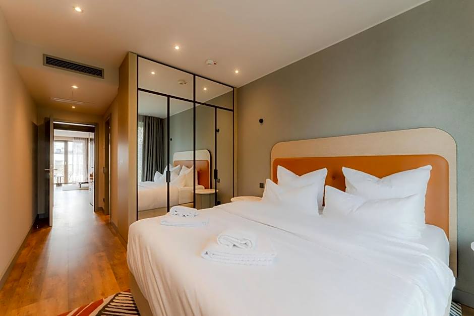 Fourty Three Luxury Serviced Apartments