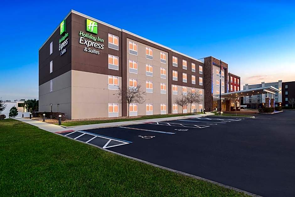 Holiday Inn Express & Suites West Melbourne By IHG