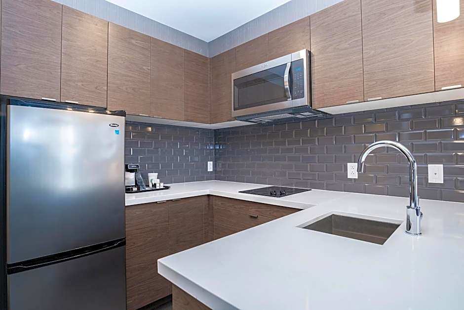 Sandman Signature St. John's Hotel