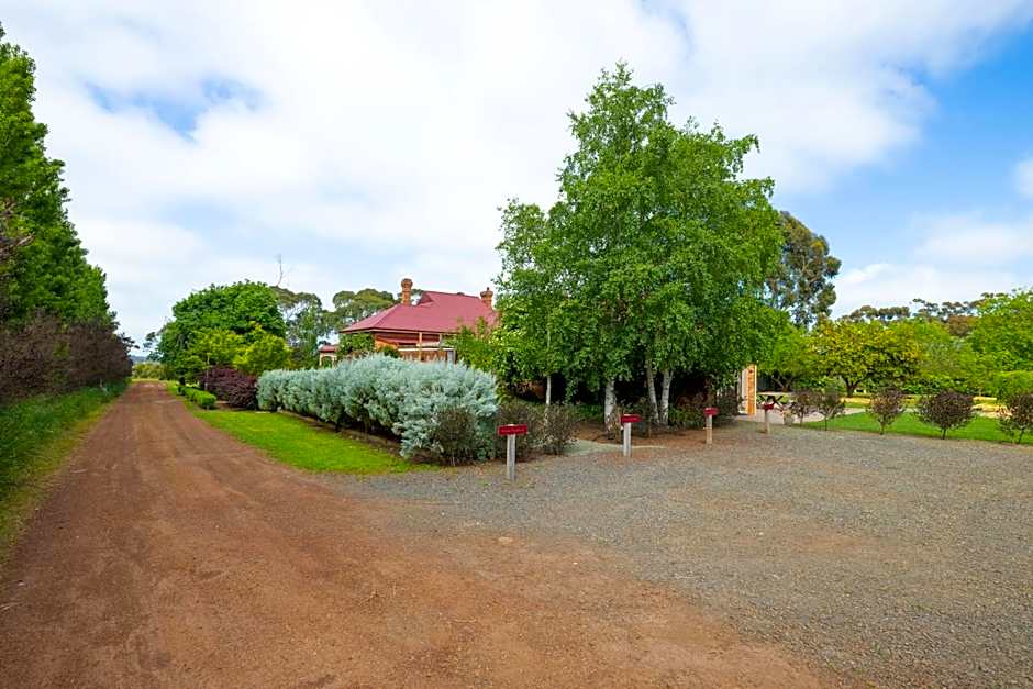 Pierrepoint Accommodation