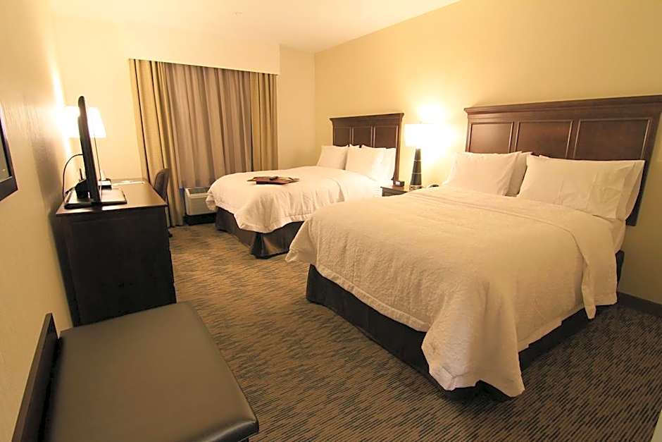 Hampton Inn and Suites Airdrie