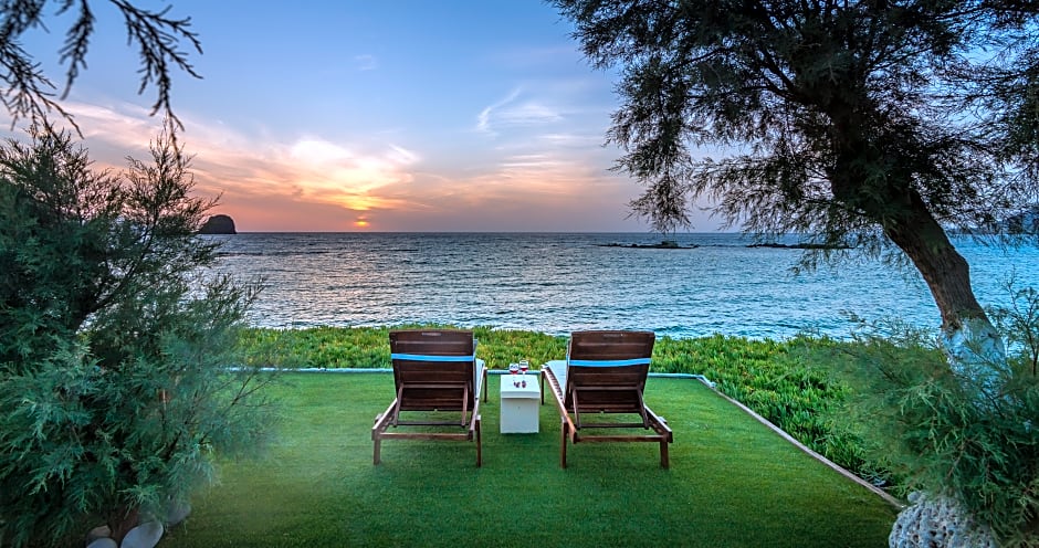 Niki Savvas Rooms & Studios