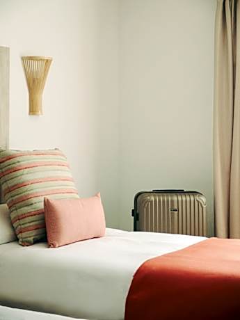 DOUBLE ROOM 2 ADULTS