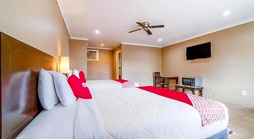 Capital O Hotel Beeville - US 181