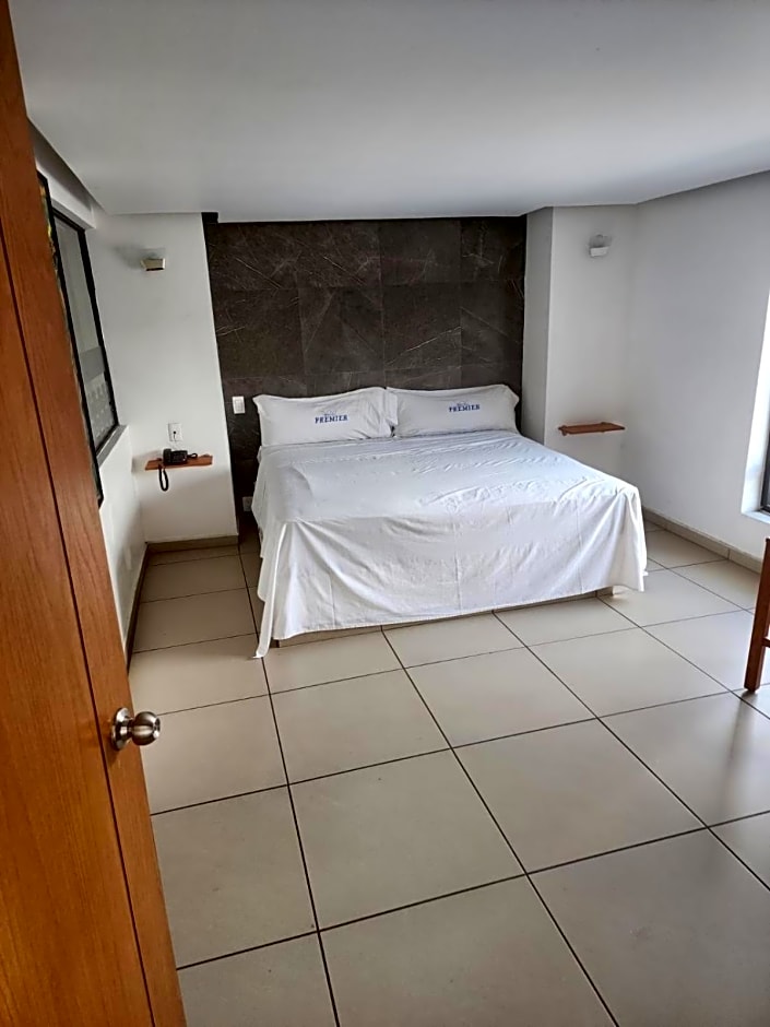 MOTEL PREMIER