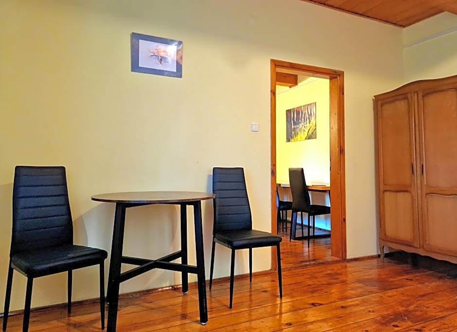 Hostel Domek Ogrodnika przy Muzeum w Przeworsku Zespole Pałacowo - Parkowym