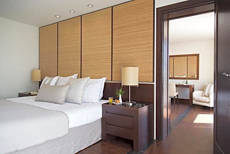 Superior Two Bedroom Suite Side Sea View