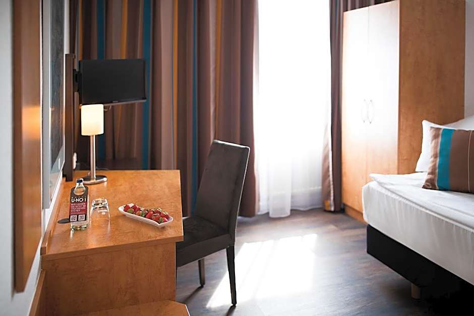 Centro Hotel U-NO1, Trademark Collection by Wyndham