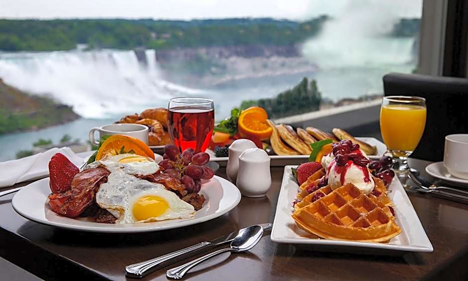The Brock Niagara Falls Fallsview, Tapestry by Hilton