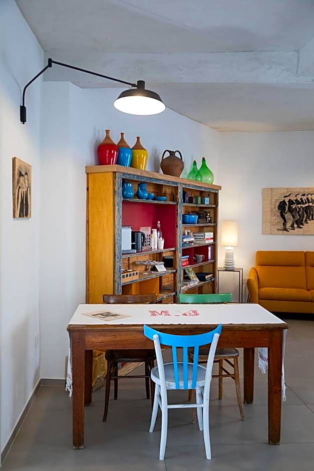 Domu Qirat - Authentic Rooms & Terraces