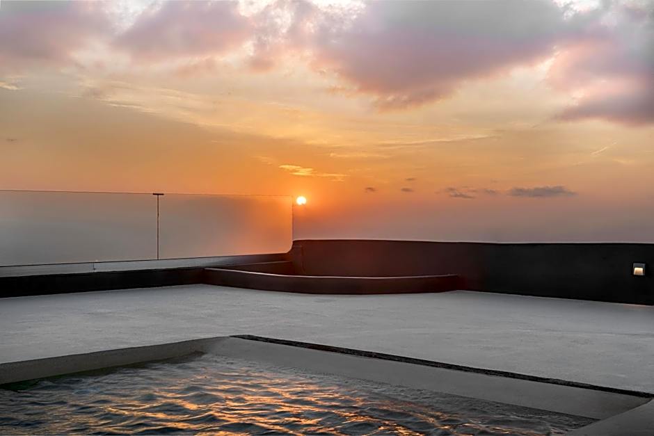 Pearl Inn Hotel by Pearl Hotel Collection