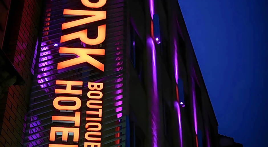 Royal Park Boutique Hotel