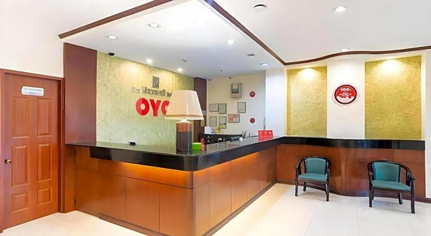OYO 187 The Maxwell Hotel