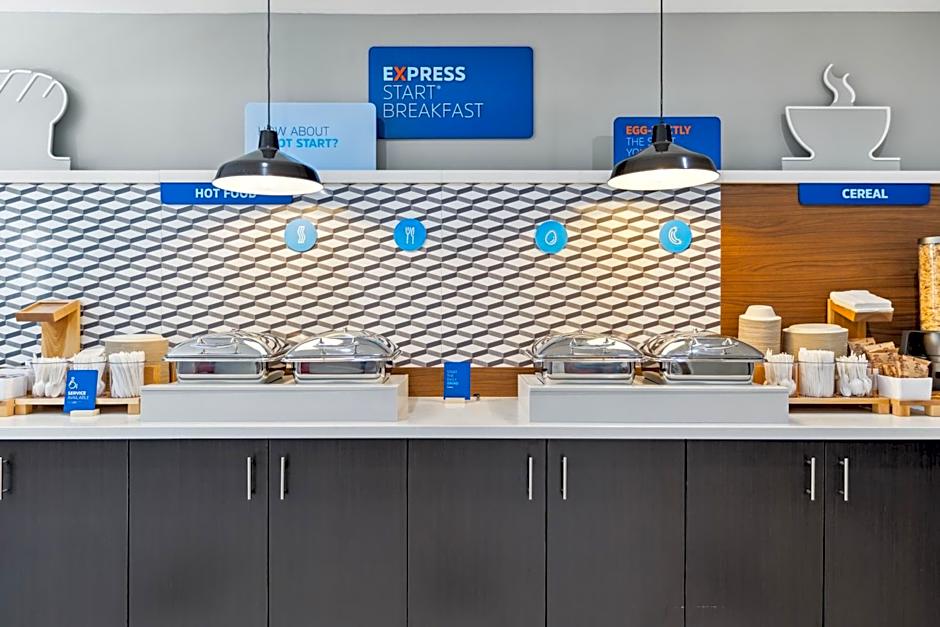 Holiday Inn Express & Suites Mountain View Silicon Valley By IHG