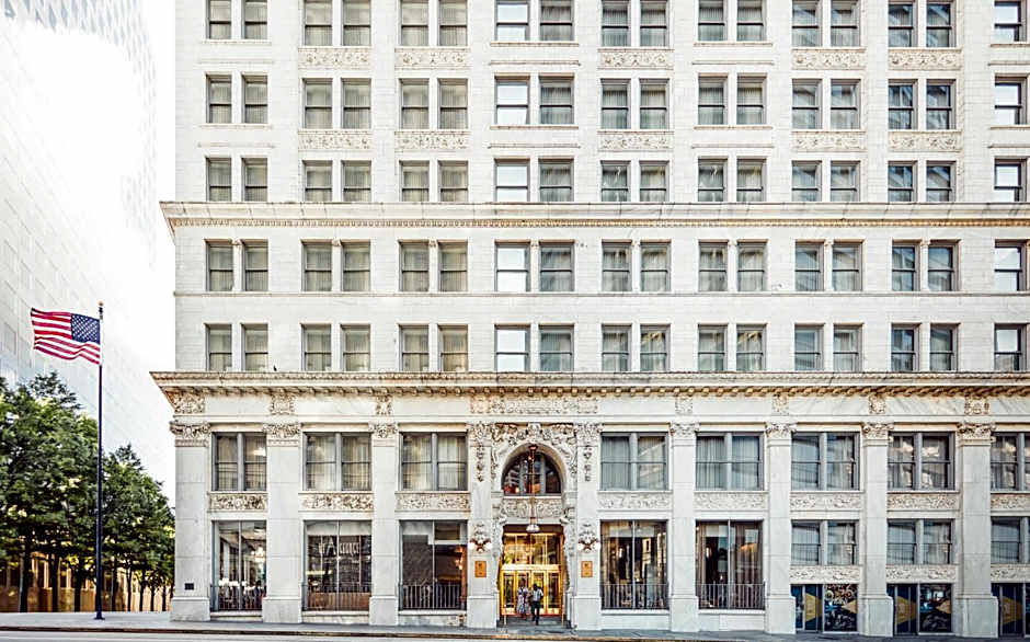 The Candler Hotel Atlanta, Curio Collection by Hilton