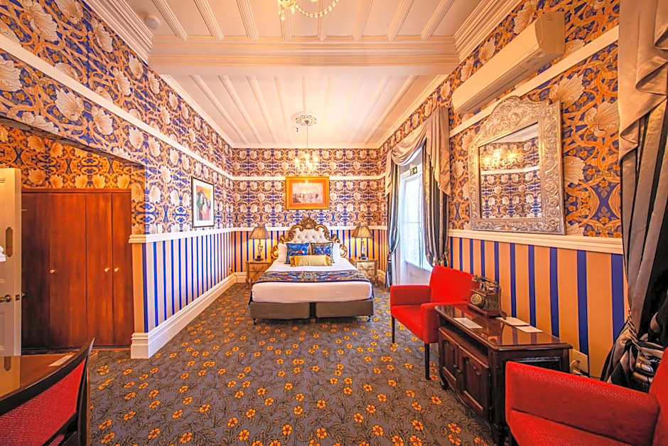 Prince's Gate Hotel