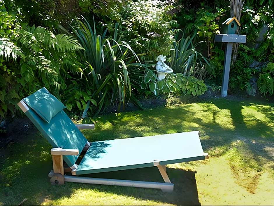 Serenity on Wakeman Bed and Breakfast