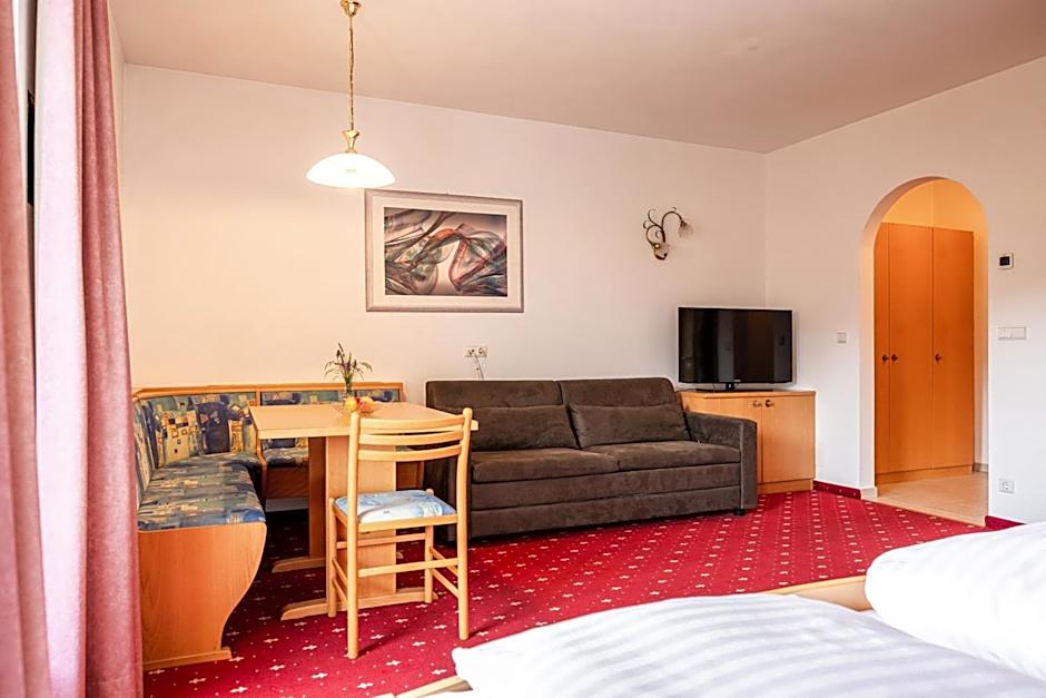 EGGER Apartments & Suites