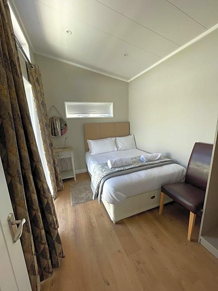 Derw View Green Lodge