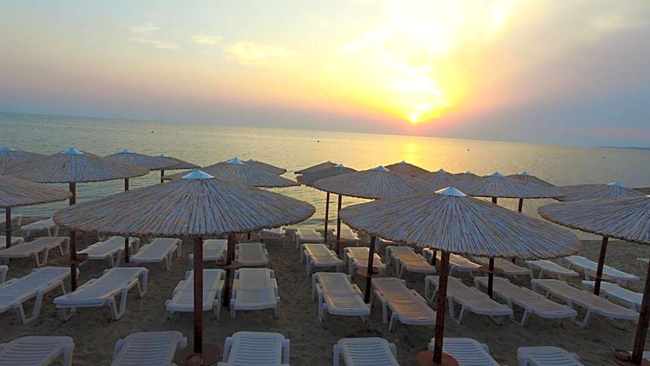 Meliton Inn Hotel & Suites by the beach