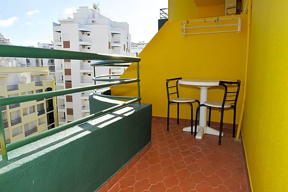 Apartamentos Turisticos Lindomar
