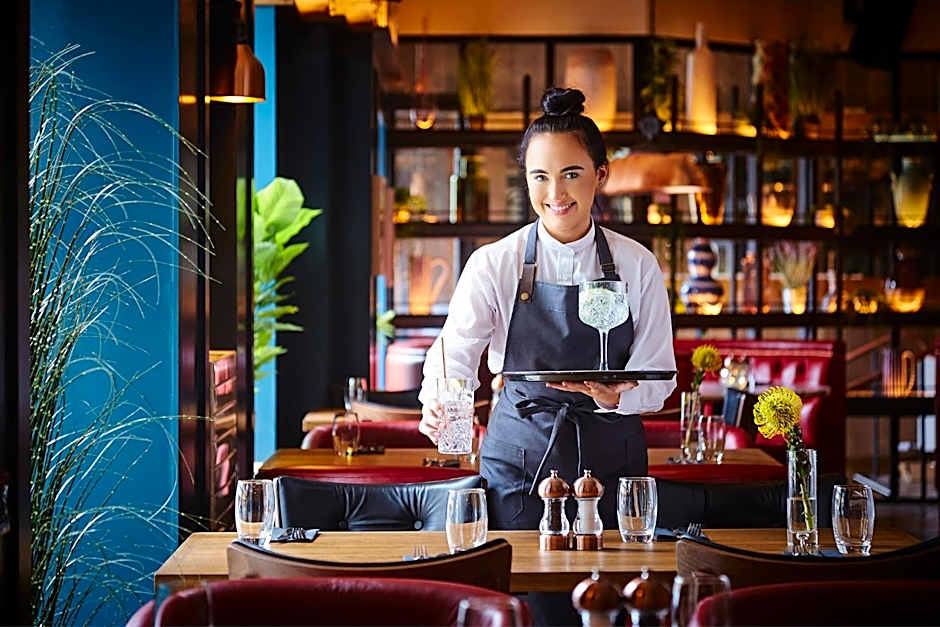 Westport Plaza Hotel, Spa & Leisure