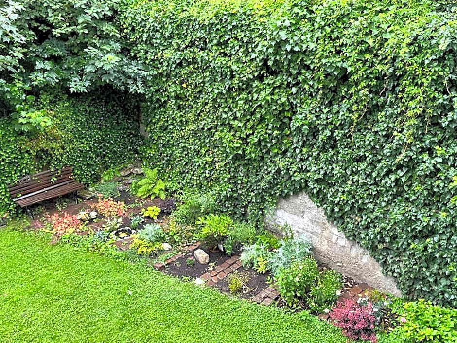 Pension Steiner, 6143 Matrei am Brenner!!Check-in between 15 - 21 o'clock!! No breakfast