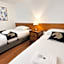 Beaconsfield Lodge Motel