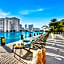 Spectacular View wBalcony Pool