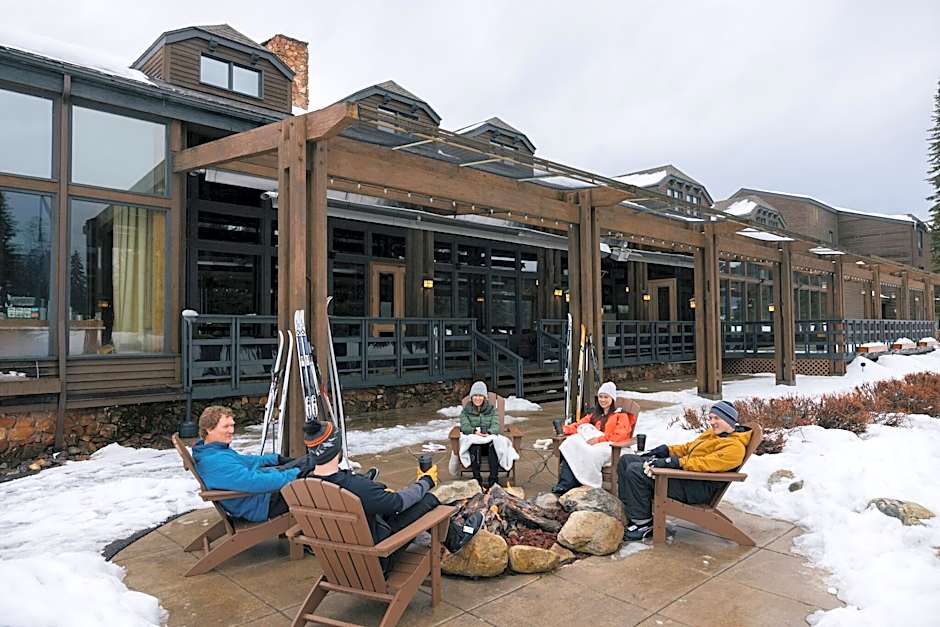 Grouse Mountain Lodge
