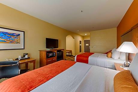 Suite-2 Queen Beds, Non-Smoking, Separate Bedroom, Pillow Top Mattress, Microwave And Refrigerator, 